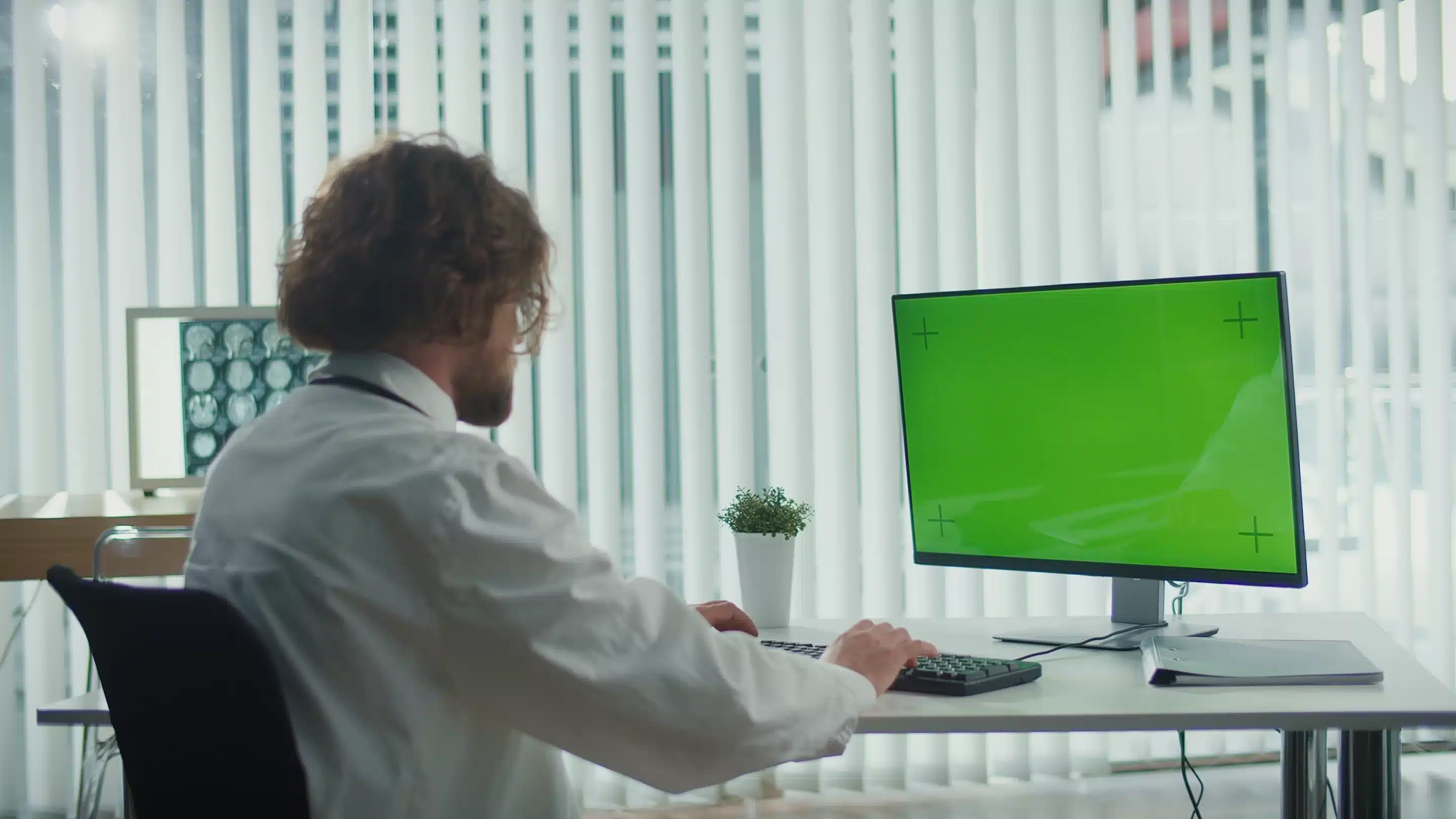 Best HIPAA compliant email marketing: Constant Contact vs. Paubox