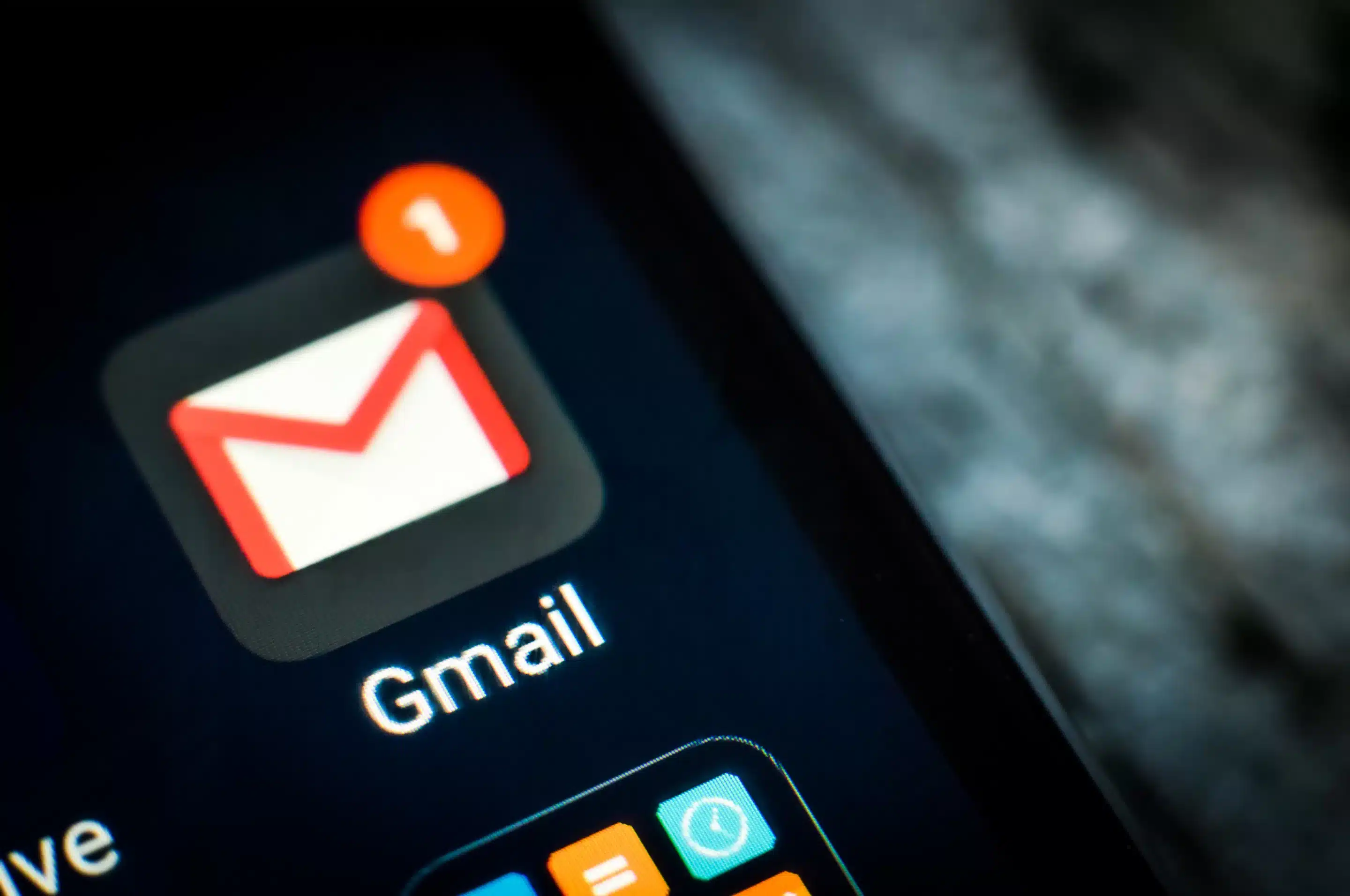 Build email subscribers to re engage past patients