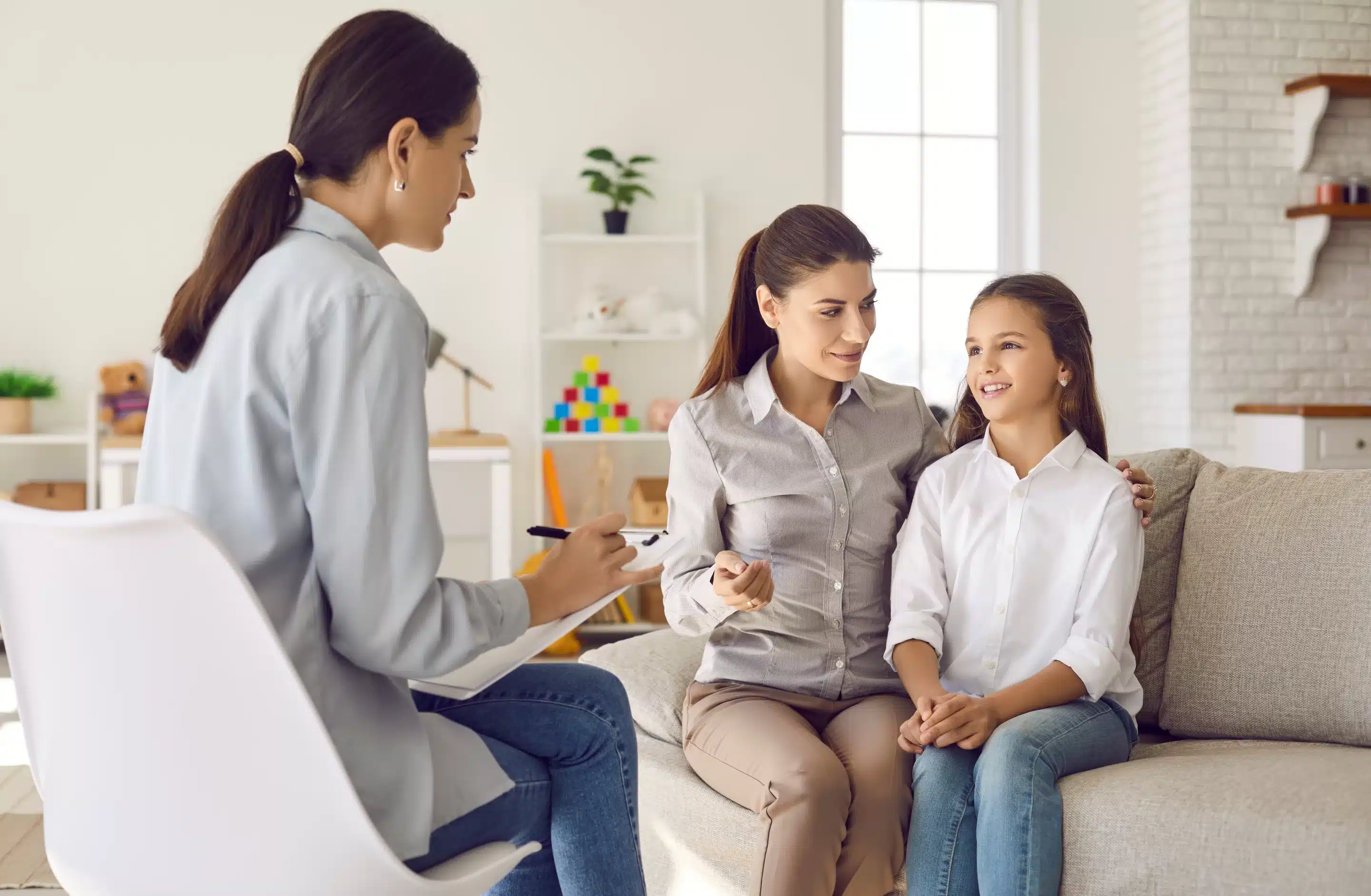 Talking is key to understanding. Parent and child seeing psychologist