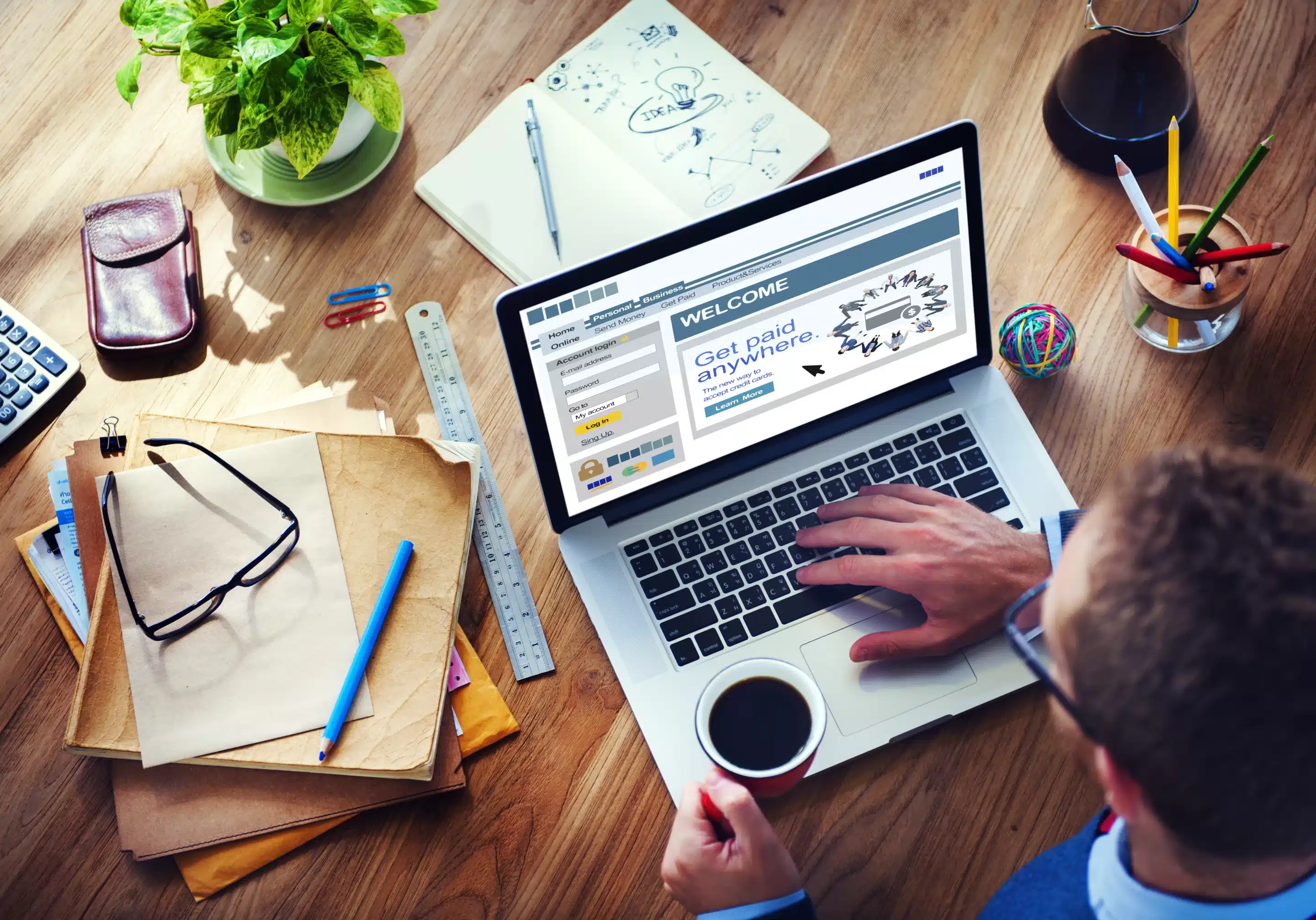 Monitor and Analyze website and professional accounts